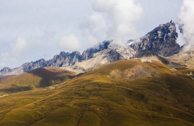 mountains-1209617_1280